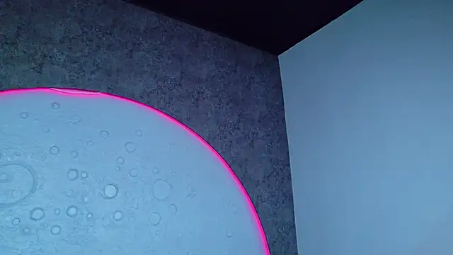 ReinaChloe webcam