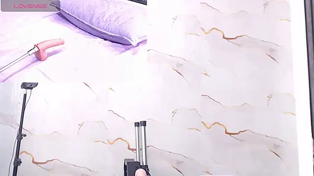 Emma_trons_ webcam