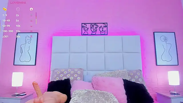 charlotte_kisss webcam