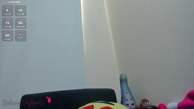 Juliana_bigboobs webcam