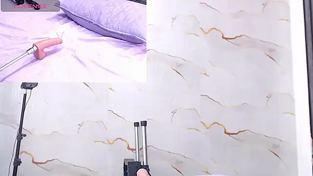 Emma_trons_ webcam