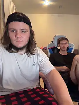 desiredude9 webcam