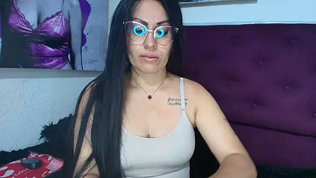 Tania_mature webcam