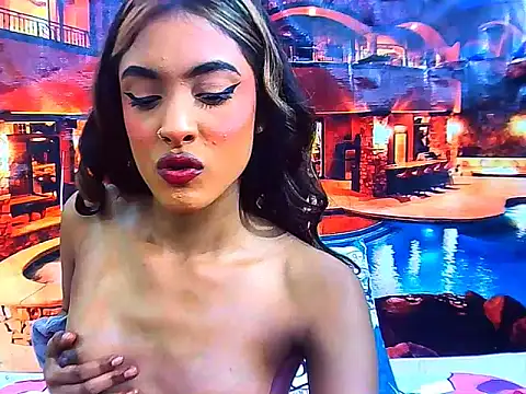 IndianPretty14u2Luv webcam