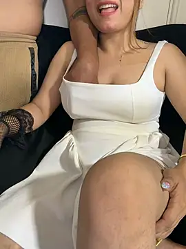 Tasty_LushDesire webcam