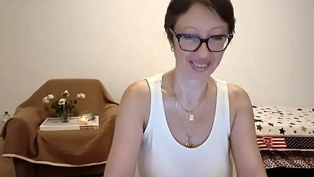 BellaRose_2020 live cam on StripChat