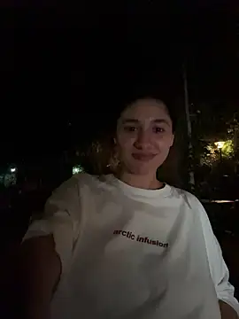 IrisBlues live cam on StripChat