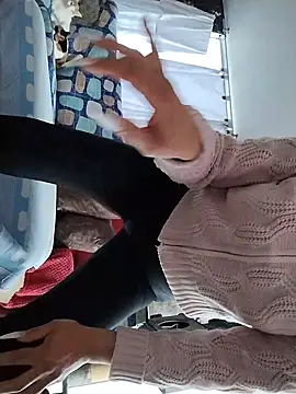 KittyHoleshot87 webcam