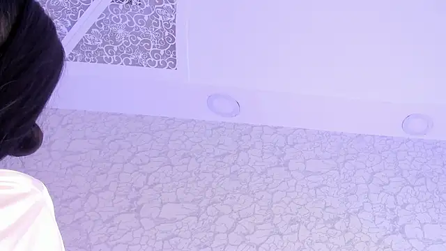 saraa_joness_ webcam