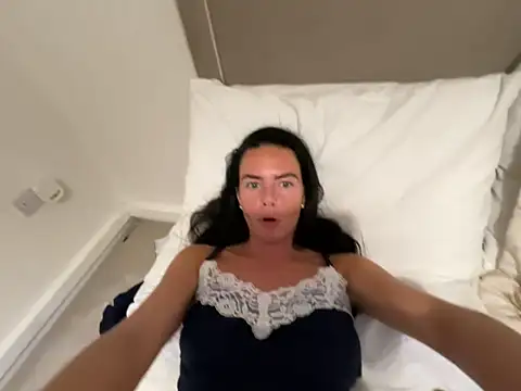 Cleoluxex webcam