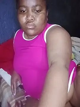 ChubbyMidgetxxx19 webcam