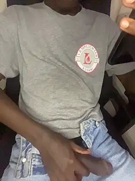 YsugarBoy live cam on StripChat