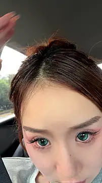momoli60 webcam