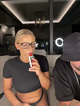 SexOnMyLvL live sex cam