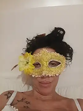 MarikaMilff live cam on StripChat