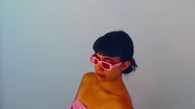 meganmiauu webcam