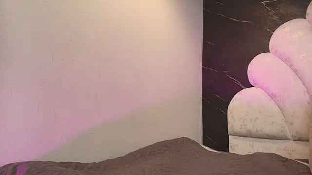 kissme_luna webcam