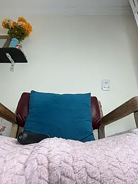 LilaRvsh webcam