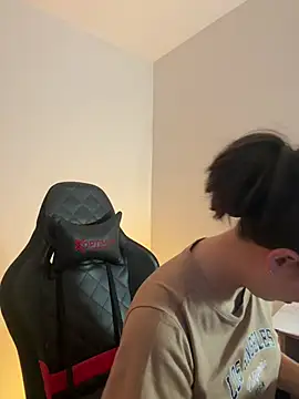 Laureen___ webcam