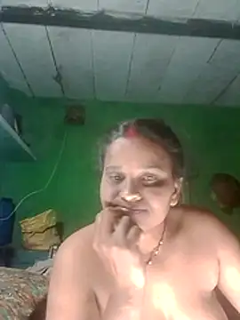 Shivani09900 webcam