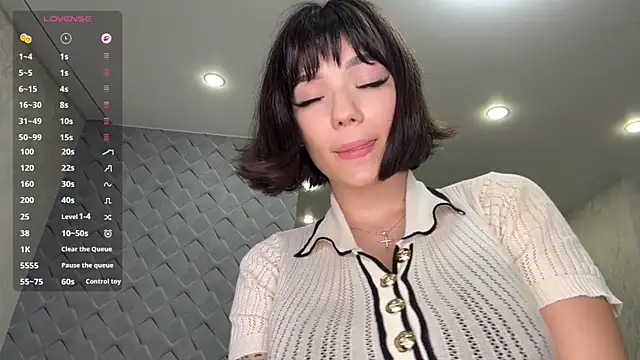 Barbie_Aria webcam