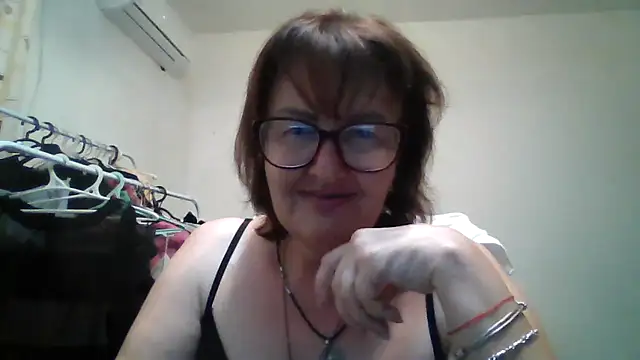 ErikaXShine webcam
