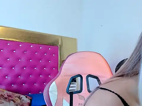 Miranda_bigcock3 webcam