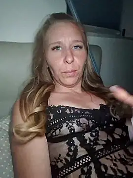 MadameAlina webcam