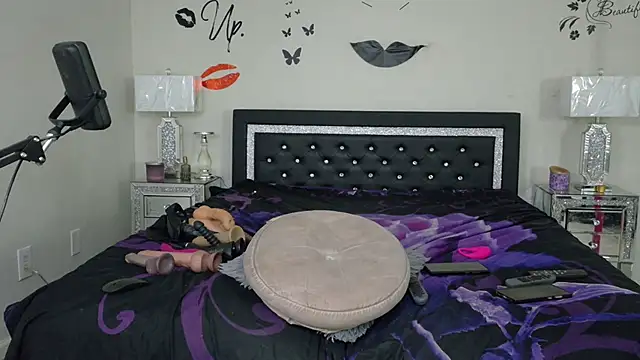 coco_vixen (F milf) - get me naked