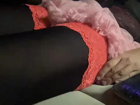 LadyFineness webcam