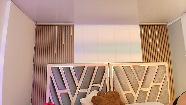 Ashleyevanz webcam