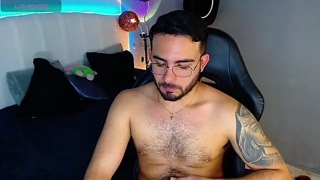 adamhairy webcam
