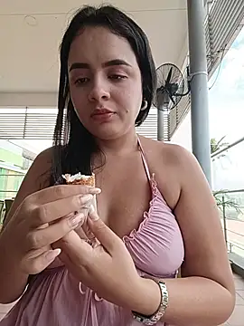Julieth_hot-69 webcam