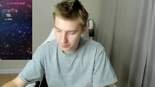 MrSexyCum4U webcam