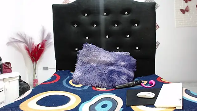 jatzibe_hot_93 webcam