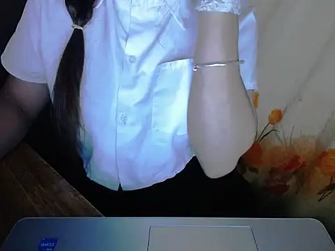 maian_love webcam