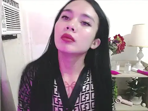 devine_goddess webcam