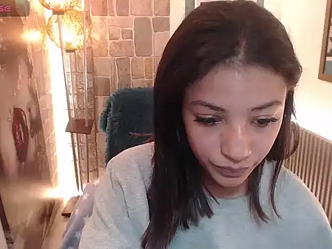 Scarleet_miaa webcam