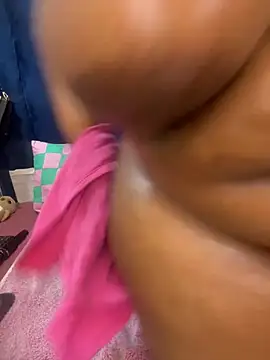 Curveybubbles23 webcam