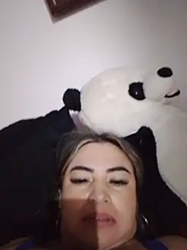 cachonda69- webcam