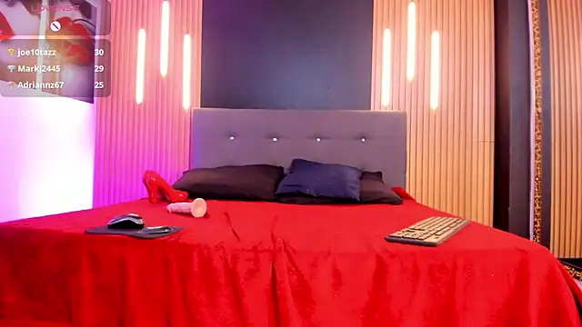 VickyJohnson1 webcam
