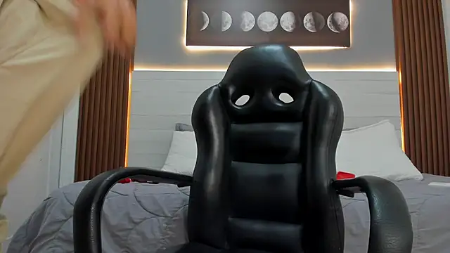 Lois_stone webcam