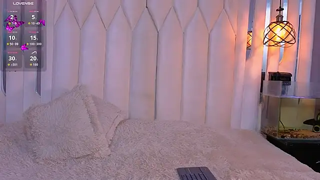 megan_do_santos's live room
