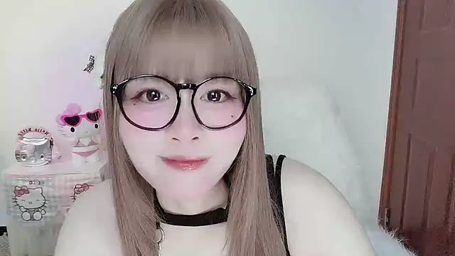 -zhuzhu-999- live cam on StripChat