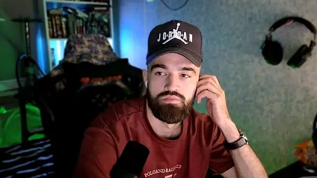 _Serious_Man webcam