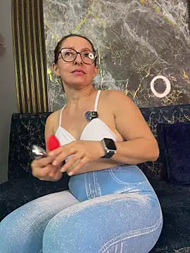 Yelena03 webcam