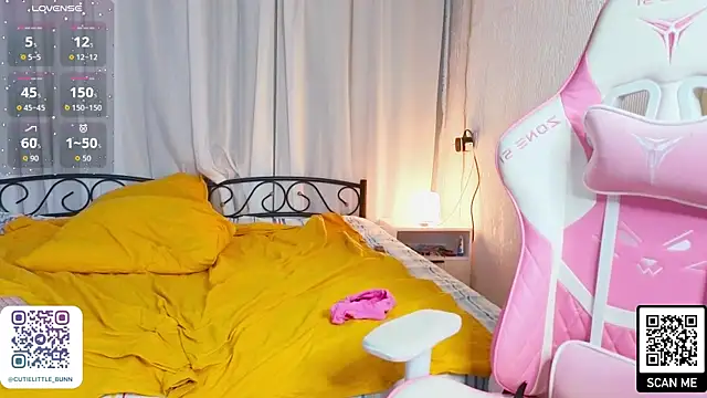bae_cake_ webcam