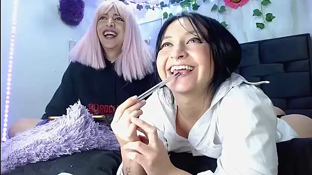 Modelo: the_lesbian_game