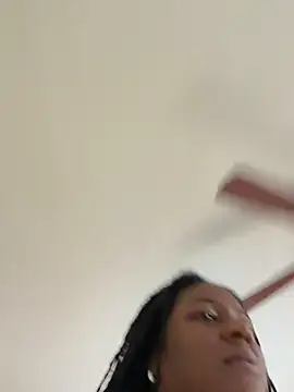 GirthGoddessCoco webcam