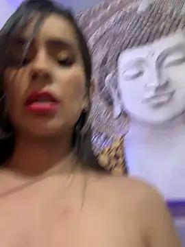 Mau_White webcam